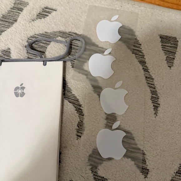 Bundle Of 2 Apple White Paper Shopping Bags + 4 Apple Stickers Decal NEW - Picture 2 of 6